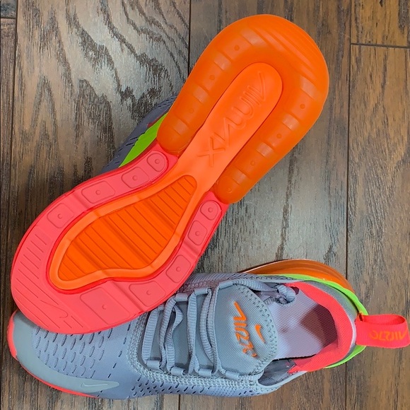 NIKE AIR MAX 270 GS 'WOLF GREY HOT PUNCH' - Picture 7 of 16